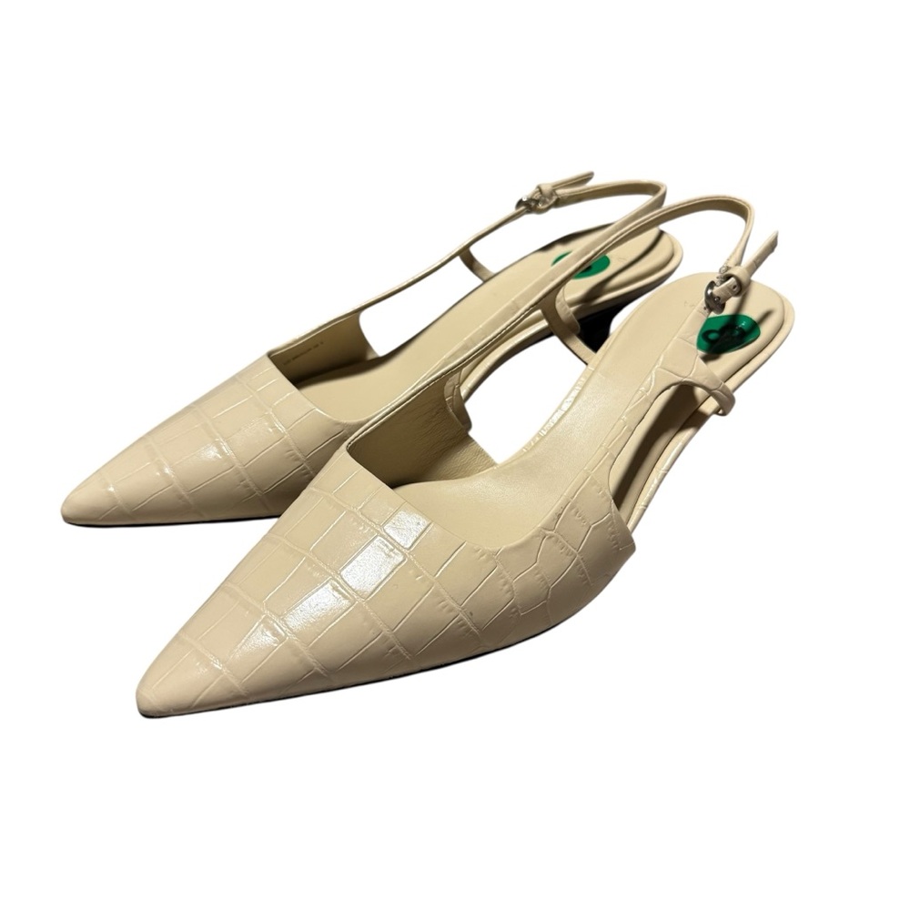 Vince Bianca Croc Leather Slingback Pump Pointy Toe Kitten Heel Cream Size 8 NWT - Picture 3 of 9